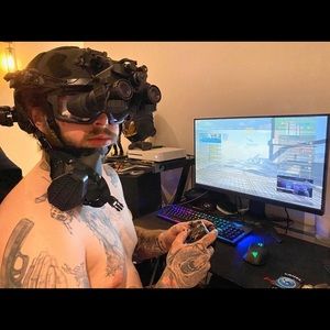 Meet your Posher, Dominick